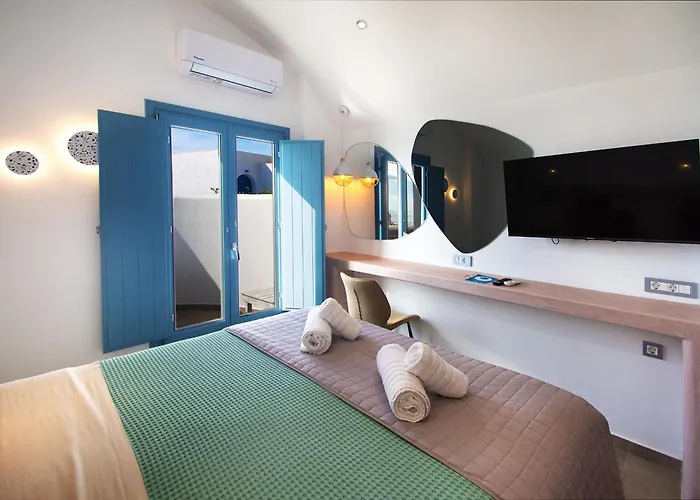 Aegean Blue Pírgosz